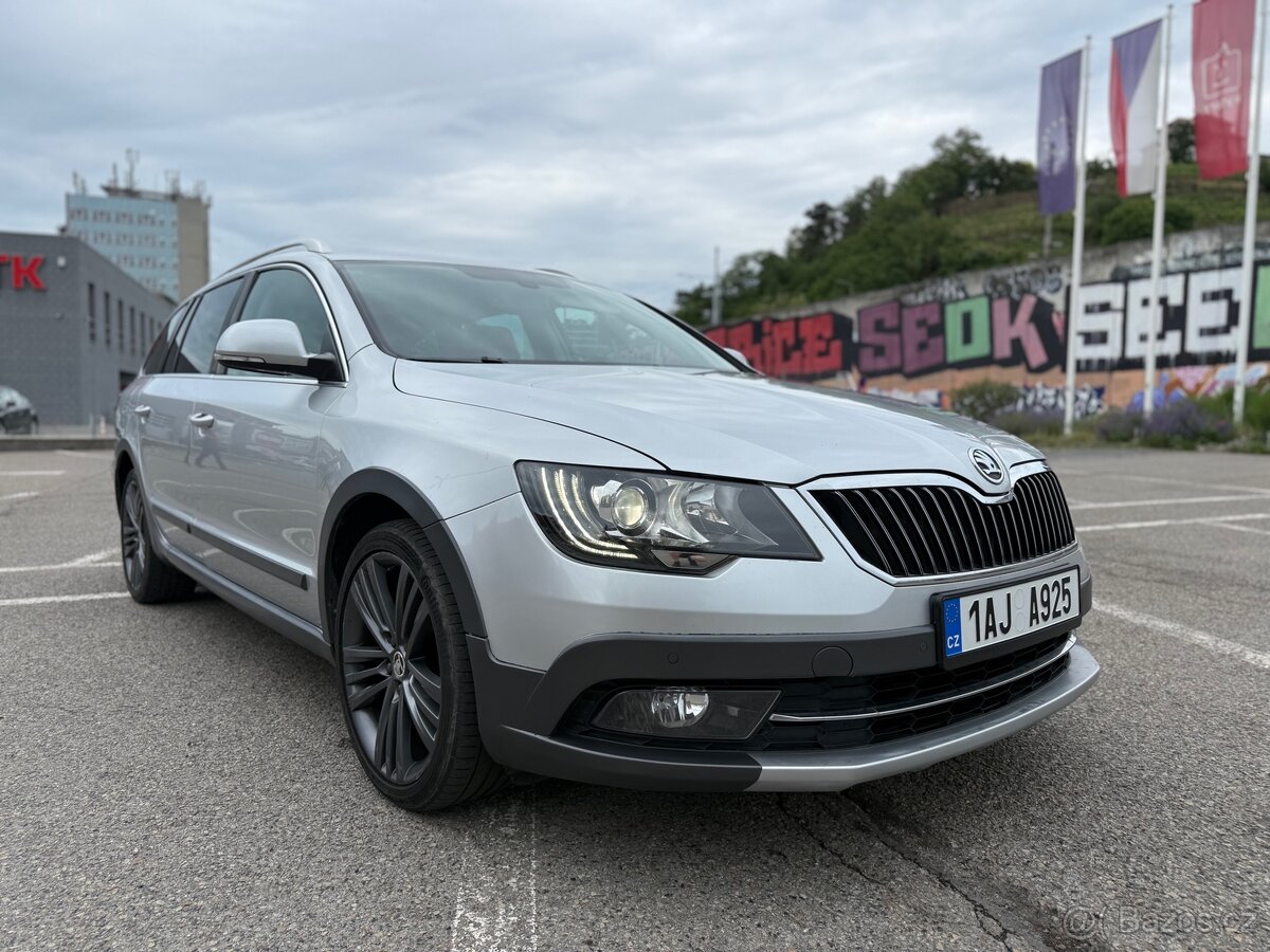 Škoda Superb 2 Facelift 2014 combi 125kW 4x4