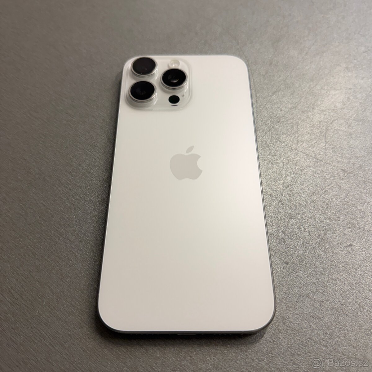 iPhone 16 Pro Max 256GB bílý, 100% baterie, rok záruka