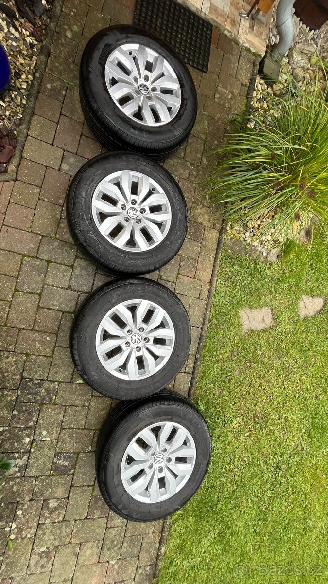 Alu kola VW Amarok  245/65/r17 rozteč 5x120