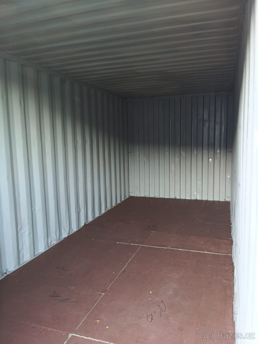 Pronájem lodní kontejner