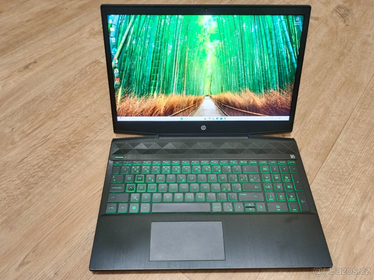 herní notebook HP, i7, 32GB RAM, GTX 1050ti 4GB, Win 11