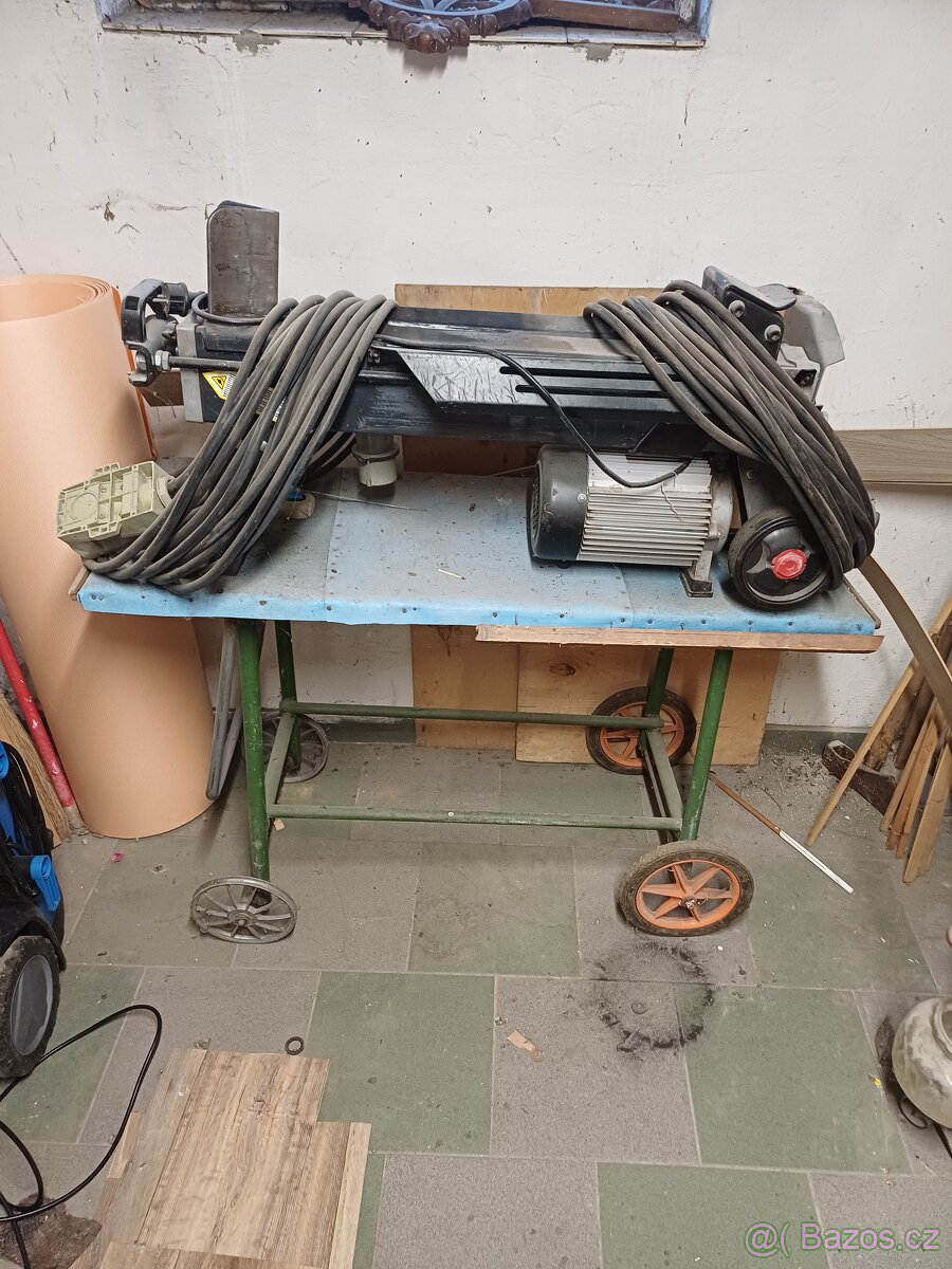 Štipačka na dřevo