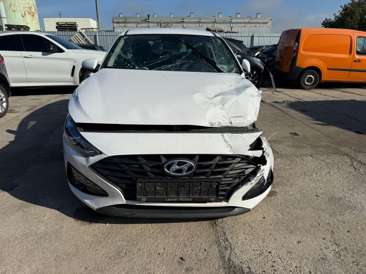 Hyundai I30 1.5i 2023. 43TKM Ceske doklady rv 6/2023 1.5i 80