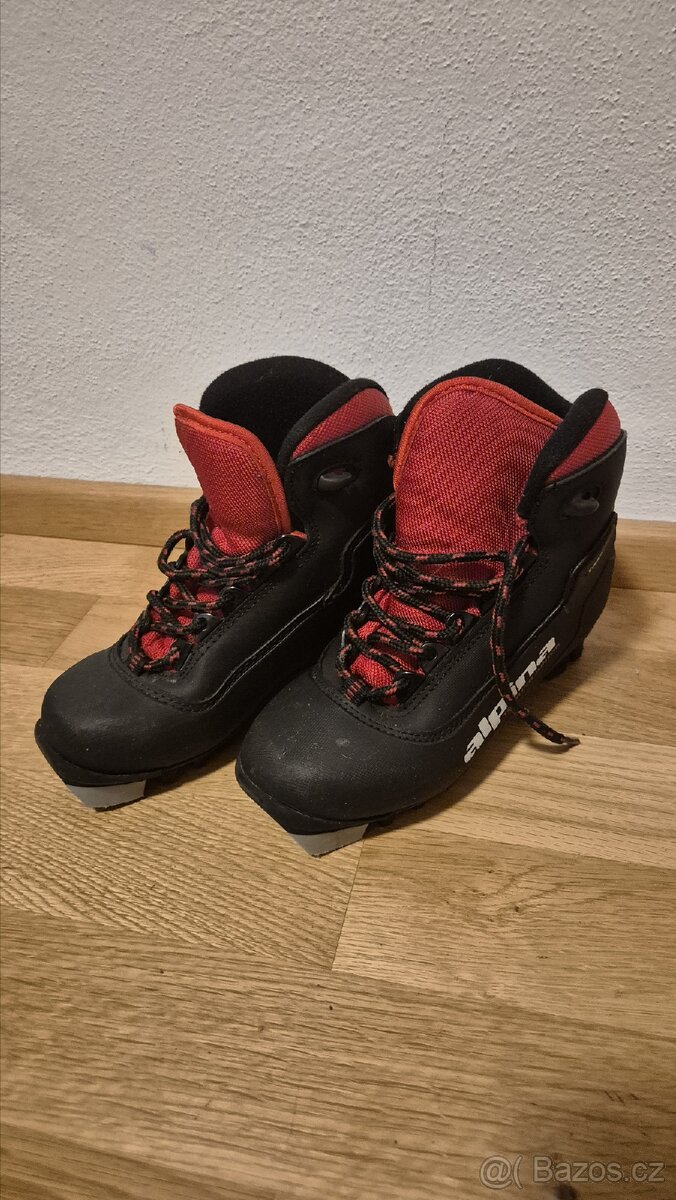 Dětské běžecké boty Alpina velikost 33 NNN
