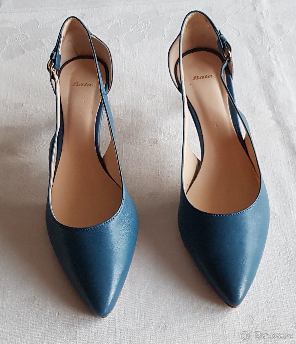 Dámské modré lodičky – značka Baťa