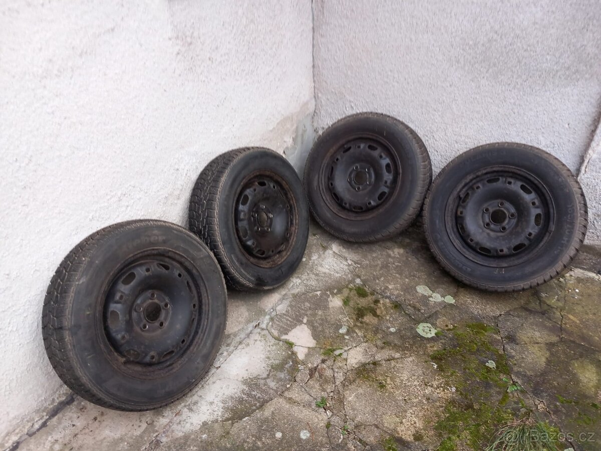 Pneu s disky 165/70 - R14