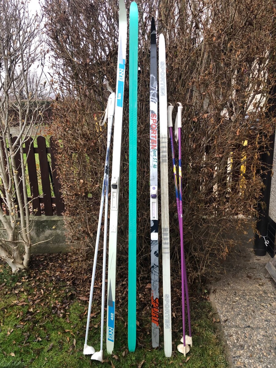 Lyže + boty + hůlky na běžky
