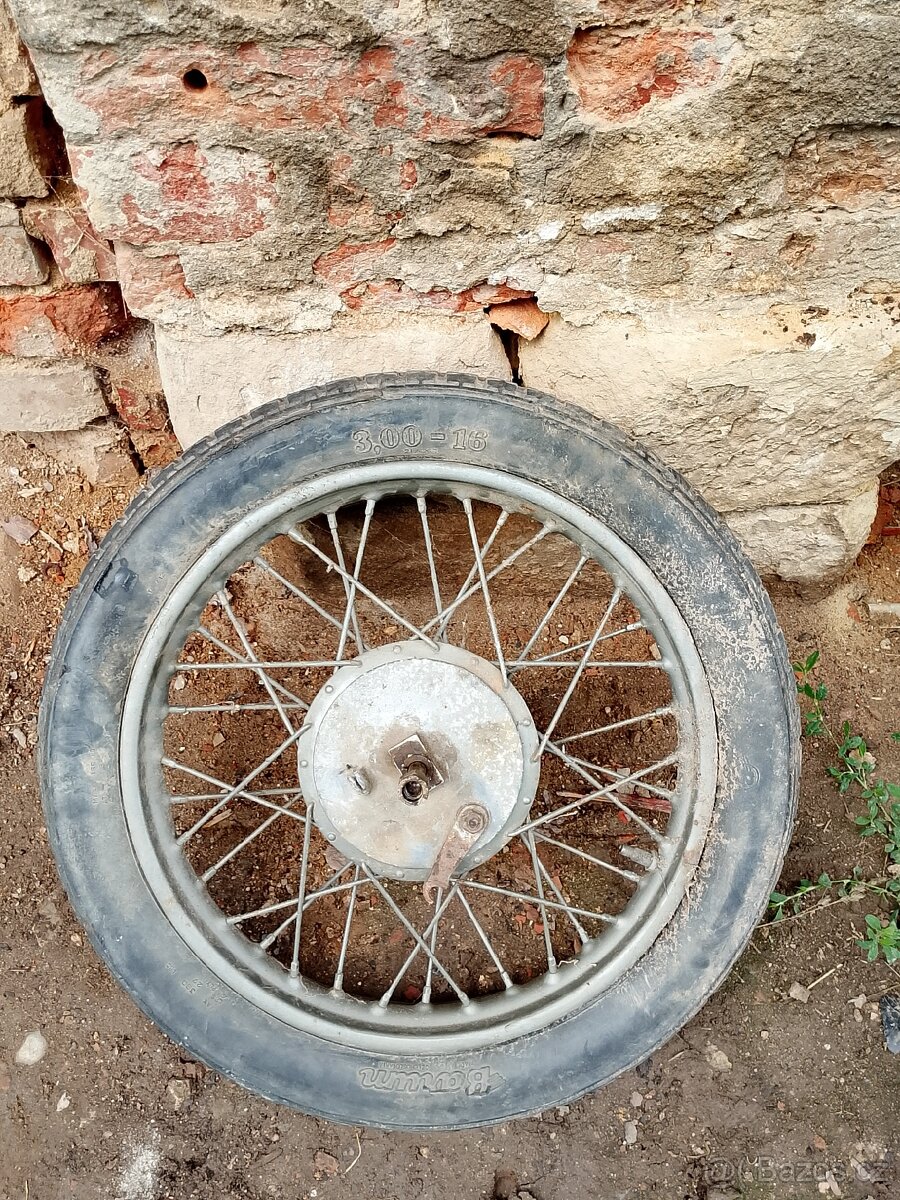 Kola jawa ČZ 125/351