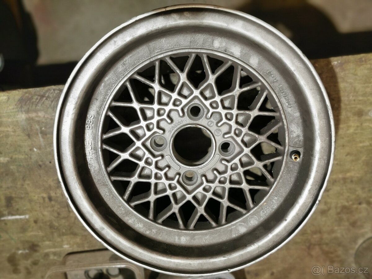 Prodám jeden kus Mahle BBS 4x100 R13