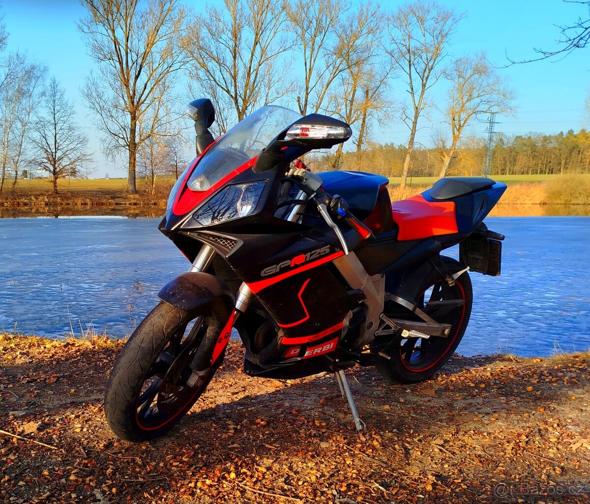 Derbi GPR 125 racing 2t