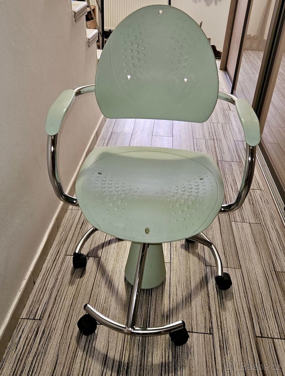 Kancelářská židle