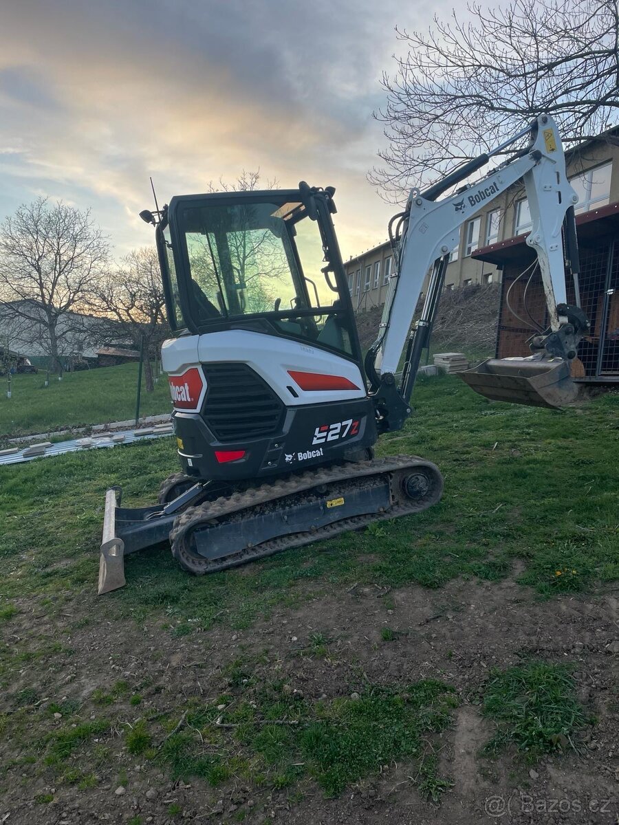 Bobcat E27z