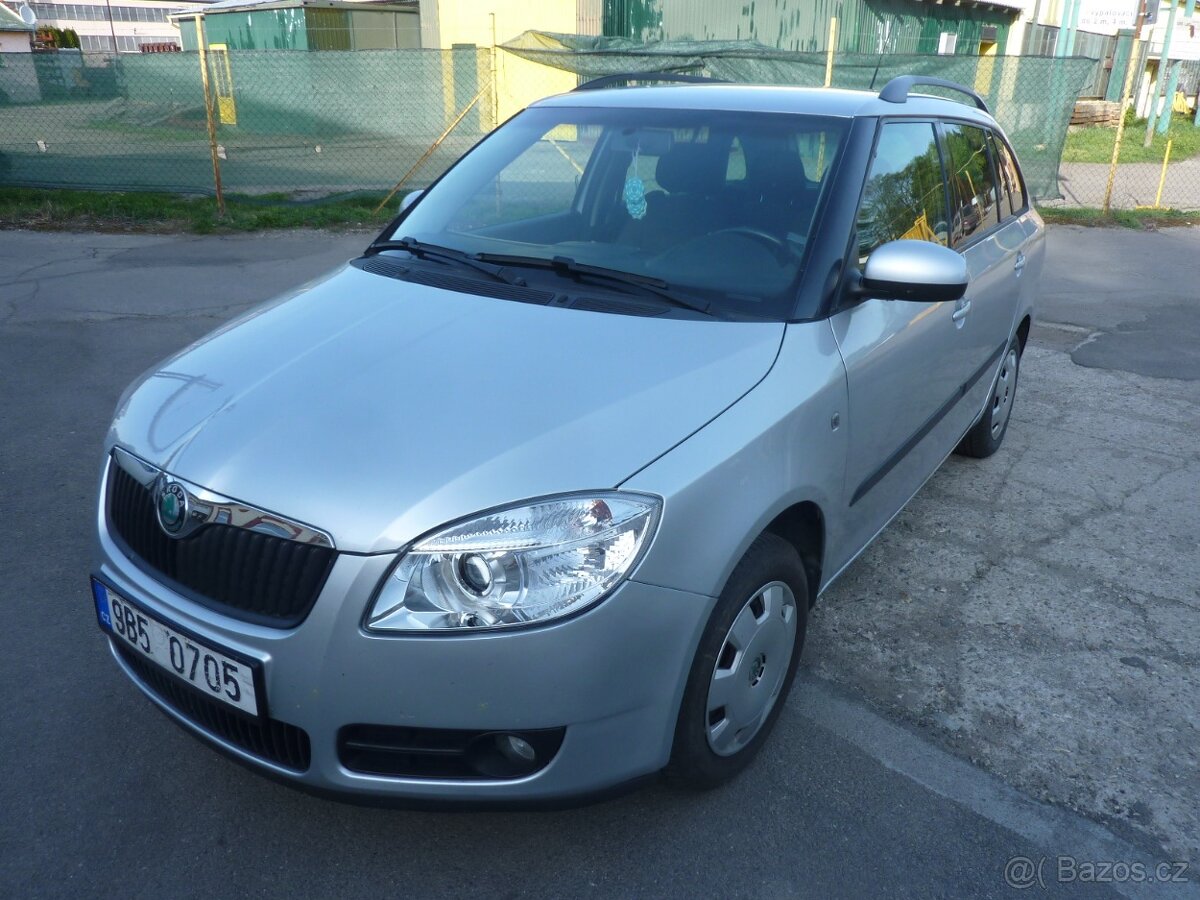 ŠKODA FABIA KOMBI SPORT 1.2 51 KW 2009 KLIMA