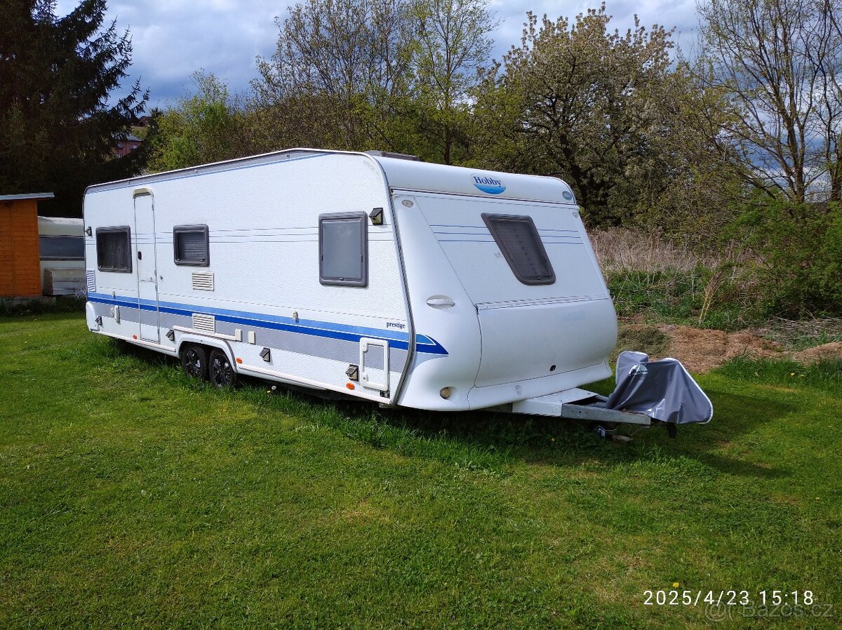 Karavan Hobby Prestige 650 / předstan