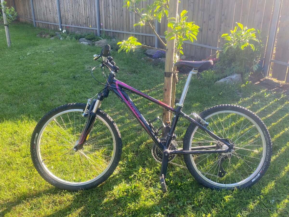 Horské kolo Specialized Hardrock