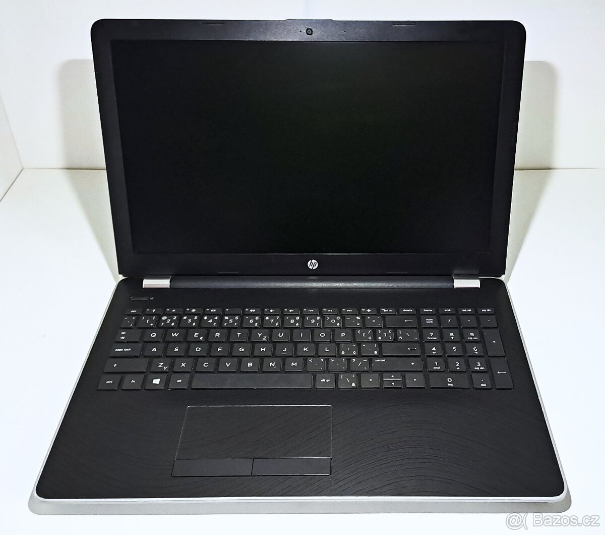 HP 15 AMD-A6 SSD256gb+HDD1TB 8gbRAM 15,6" W10