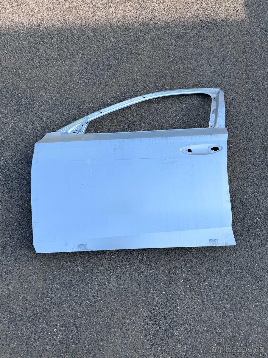 Přední levé dveře Škoda Octavia IV