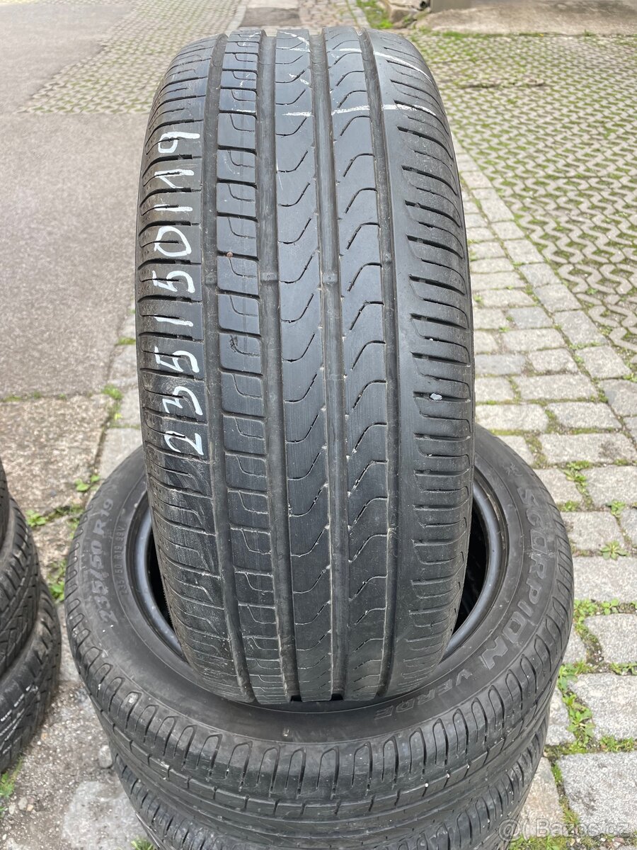 Letní pneu 235/50/19