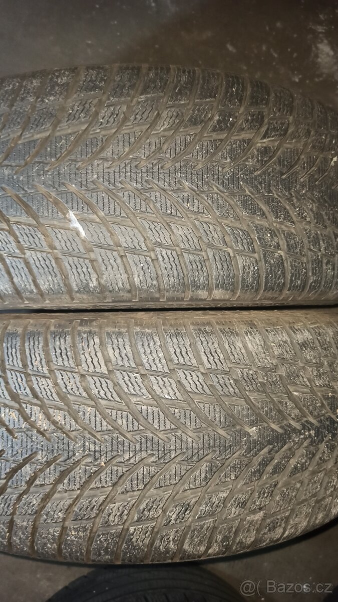 2x luxusní 225/50r18 99v nokian