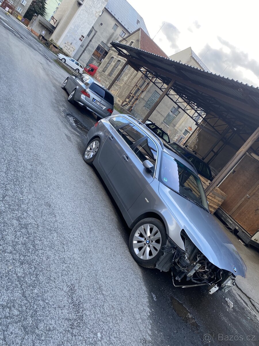 Bmw e61 525i na náhradní díly