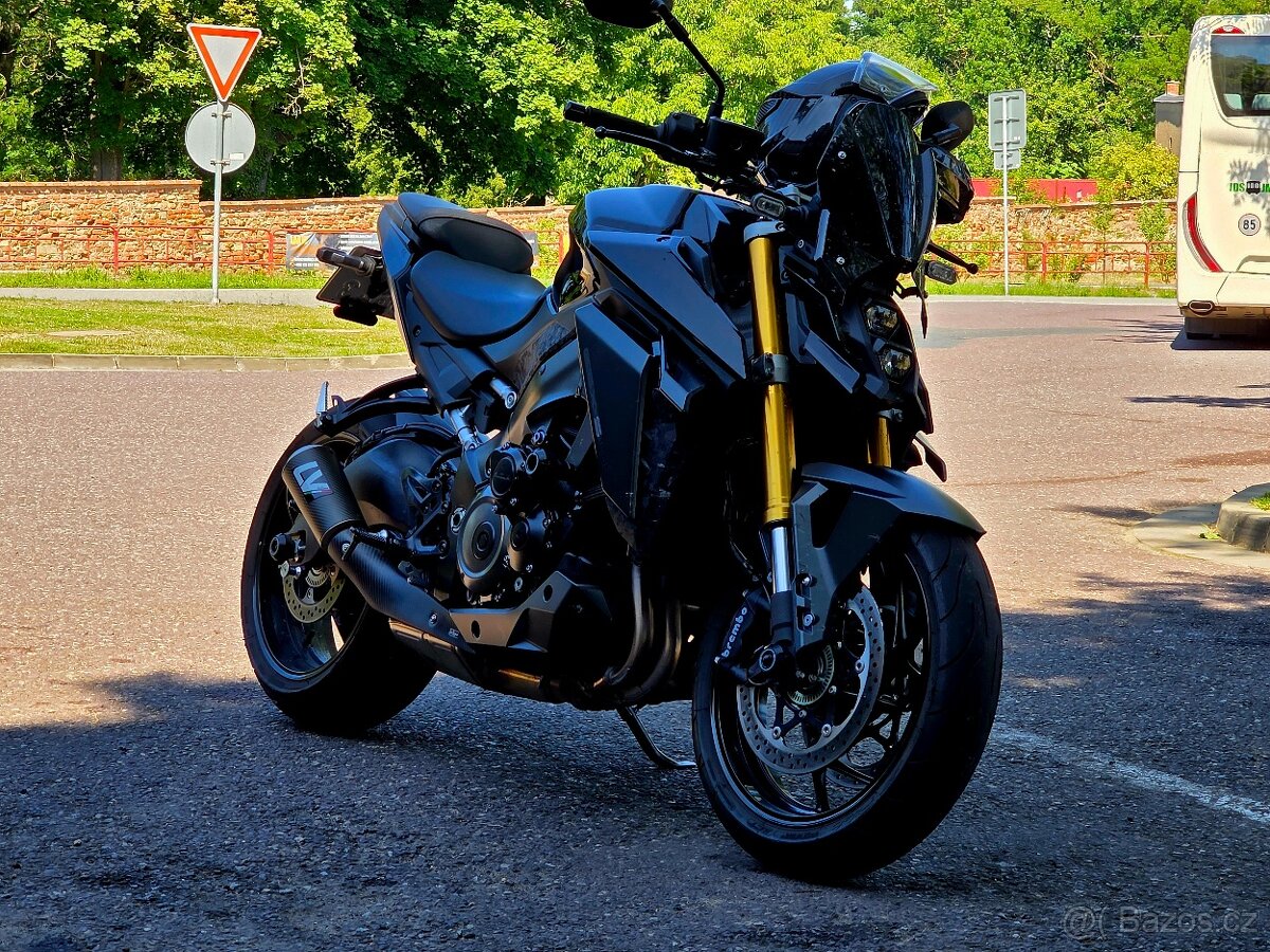 Suzuki GSX-S1000 - mnoho příslušenství, CZ, TOP STAV