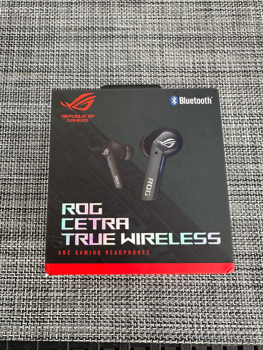 Bezdrátová herní sluchátka ASUS ROG Cetra True Wireless
