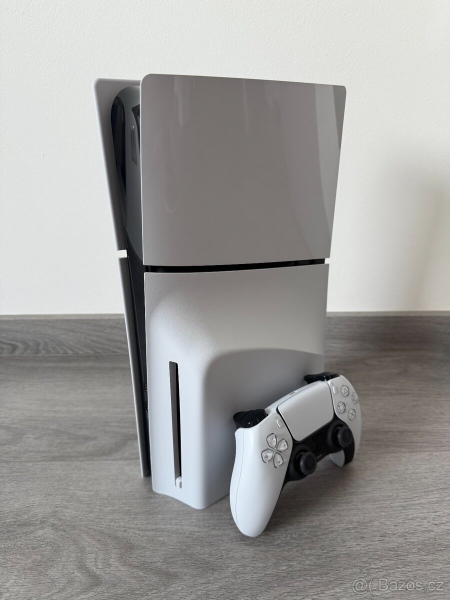 PlayStation 5 slim 1 TB s mechanikou