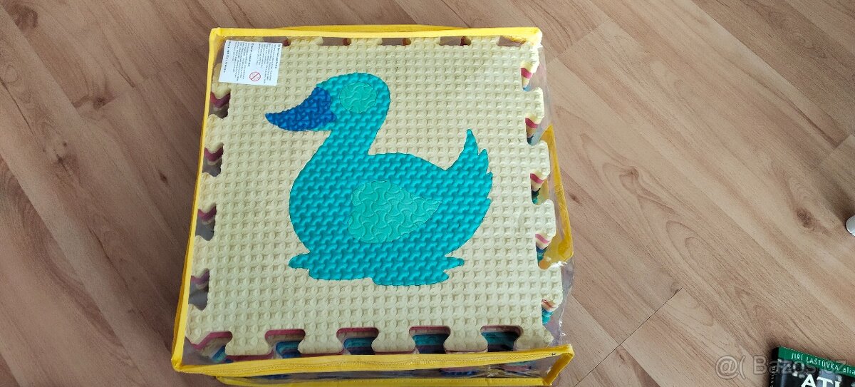 Pěnové puzzle