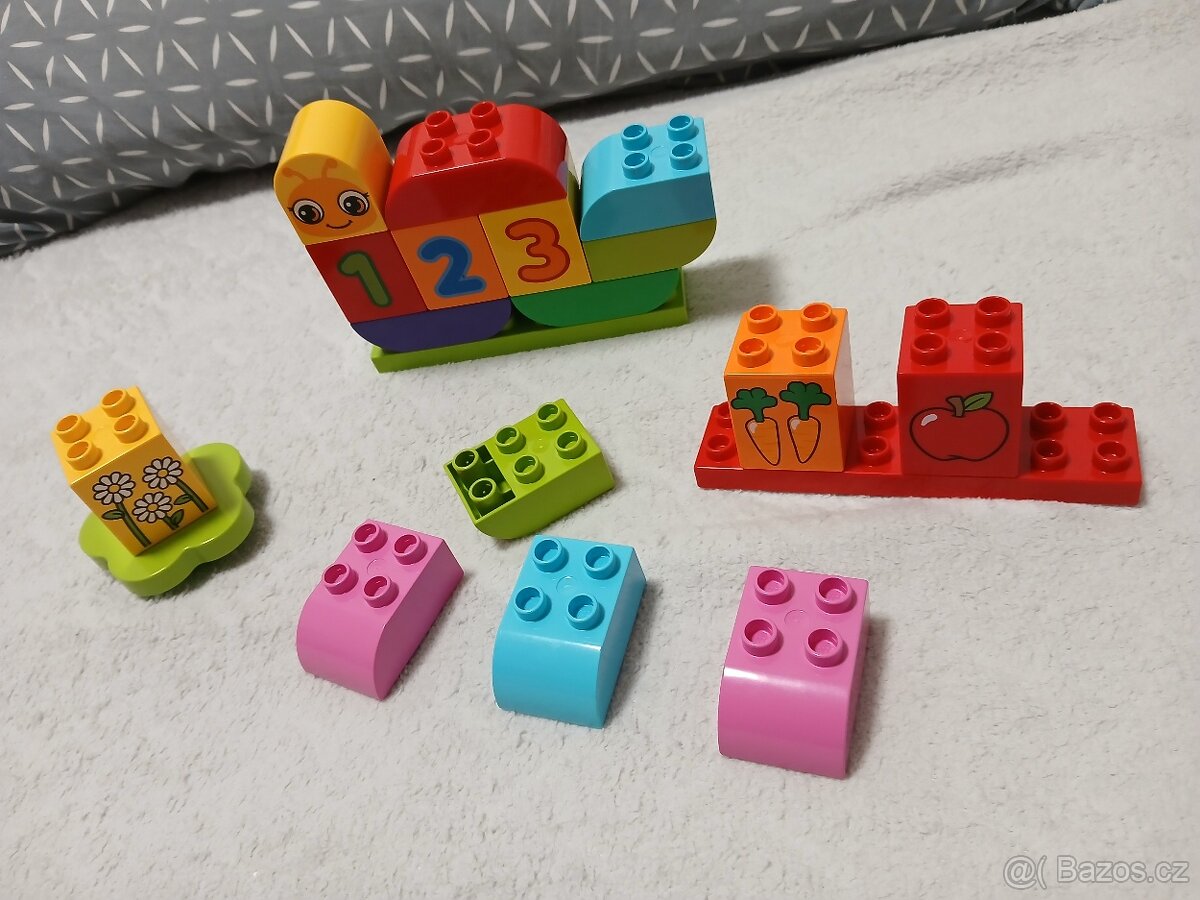 Lego duplo housenka