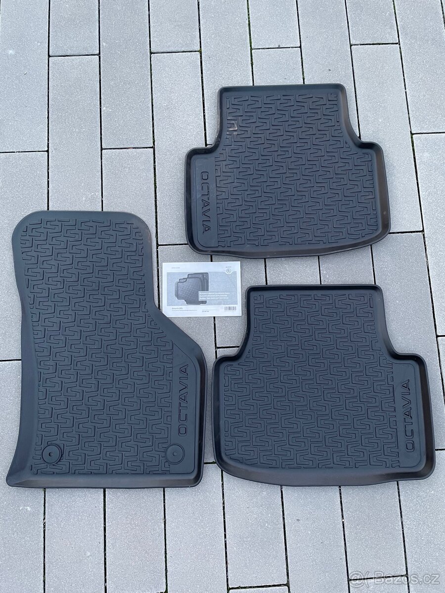 3x - Nové gumové koberce pro Octavia (5 E)