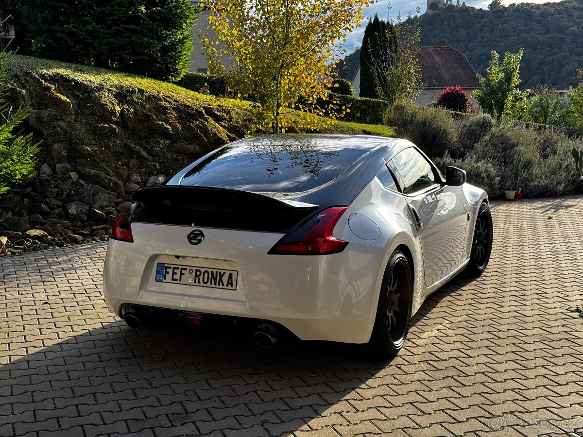 Nissan 370z Pack