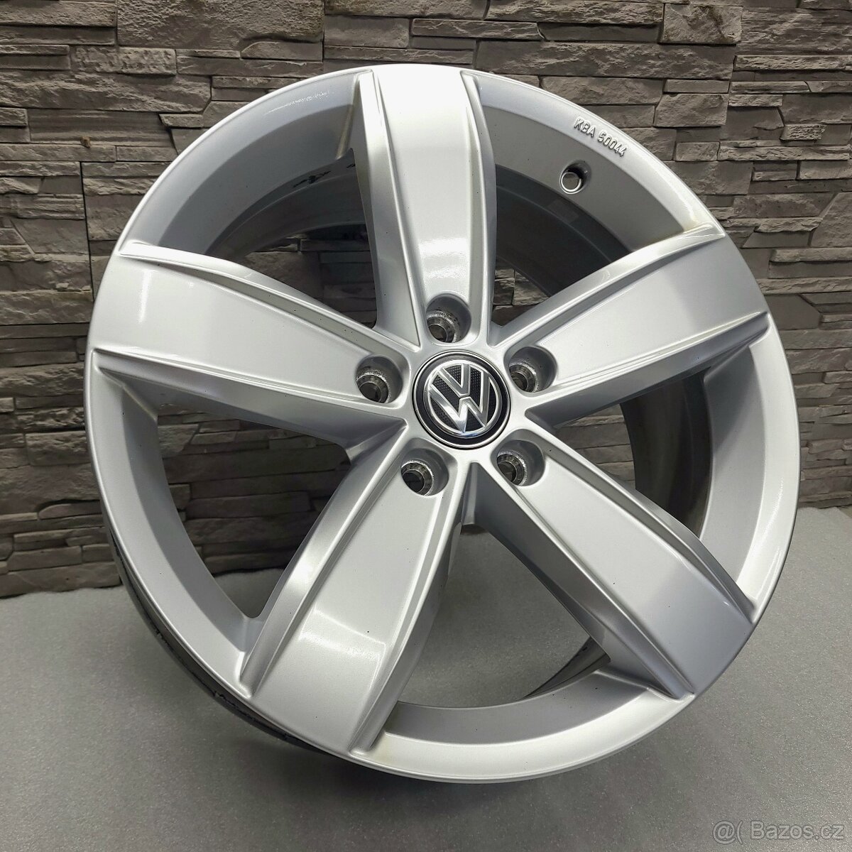 17" Originál VW Corvara 5x112 Passat B8