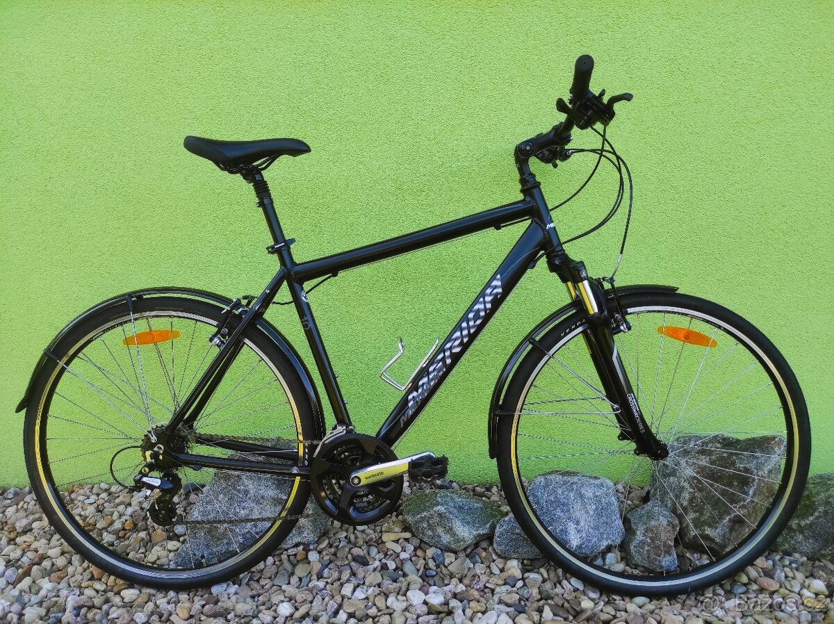 Značkové trekové kolo Merida Crossway 28"/21,5"