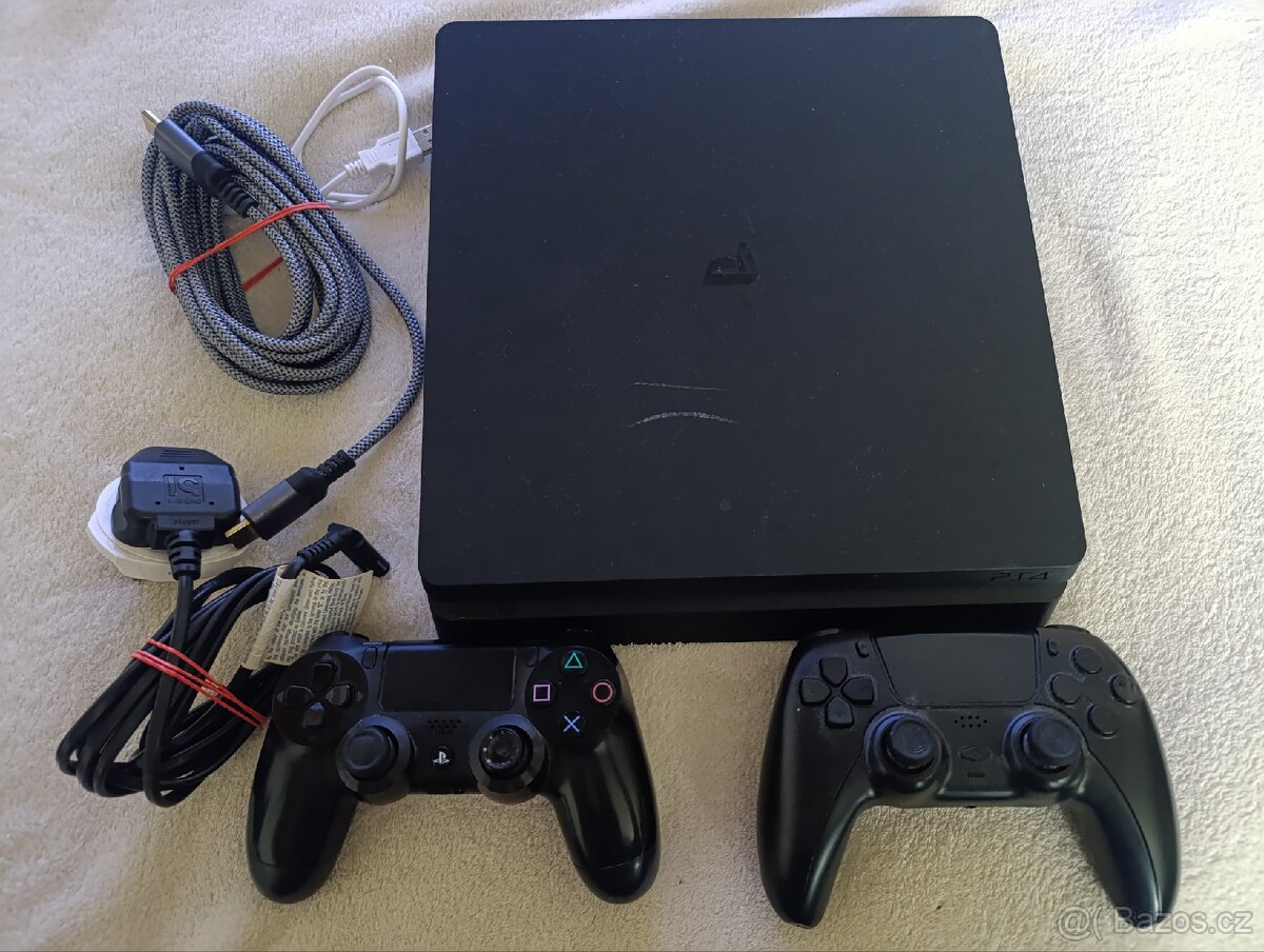 PS4 PlayStation 4 Slim