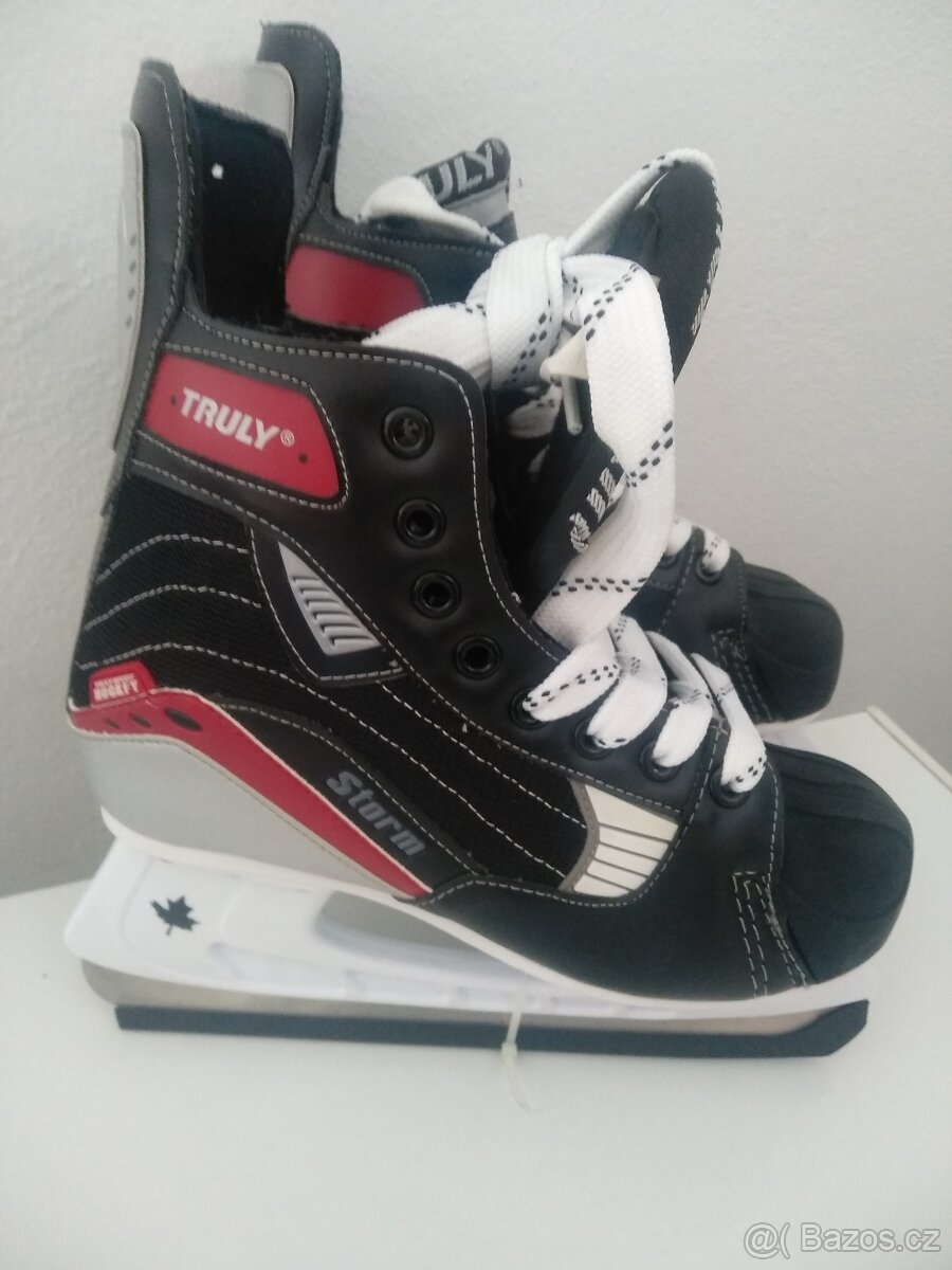 Zimní hokejové brusle