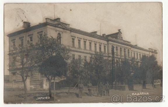 Stará pohlednice Kasárna Jaroměř