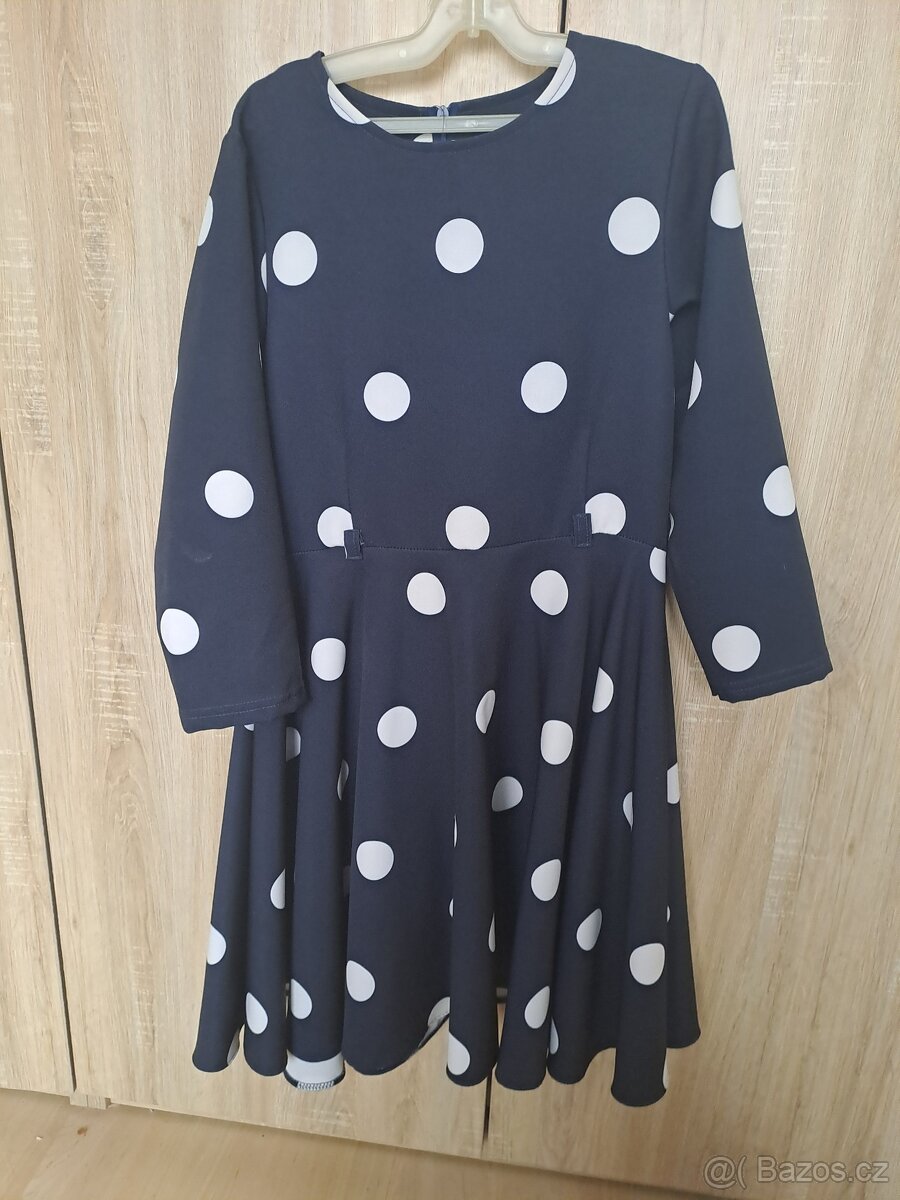 Dívčí šaty, velikost 158