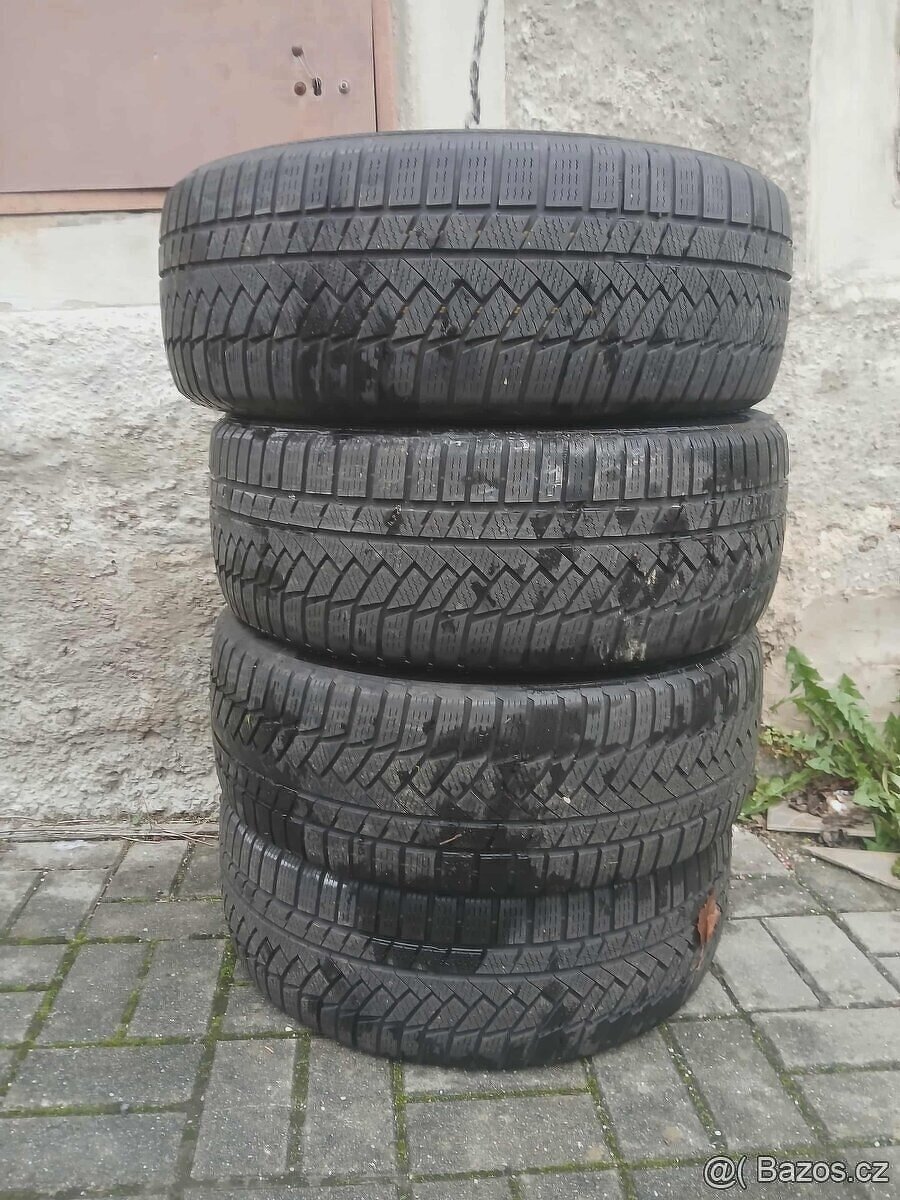 Sada Zimních pneu rozměr 225/55/17