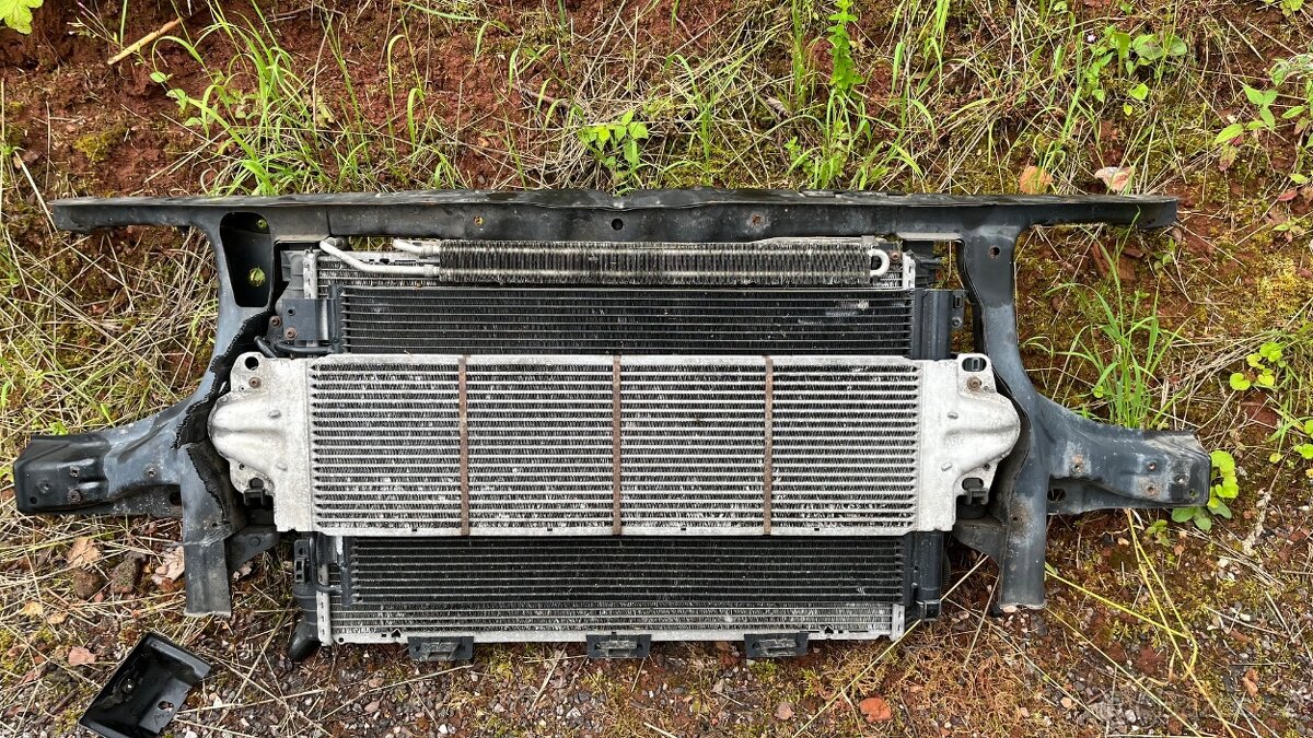 CHLADIČOVÁ STĚNA - VW Multivan, Trasporter , Caravelle T5