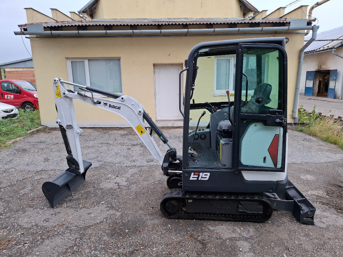 Bobcat E19, rok 2019