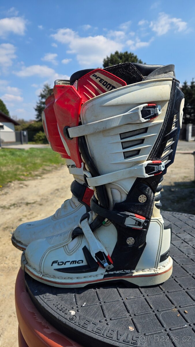 MX boty Forma Predator, velikost 44.