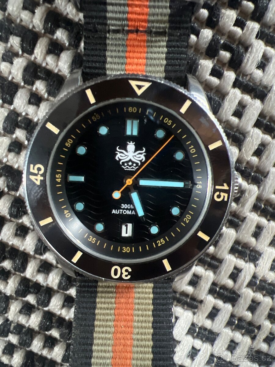 hodinky Phoibos PY010C