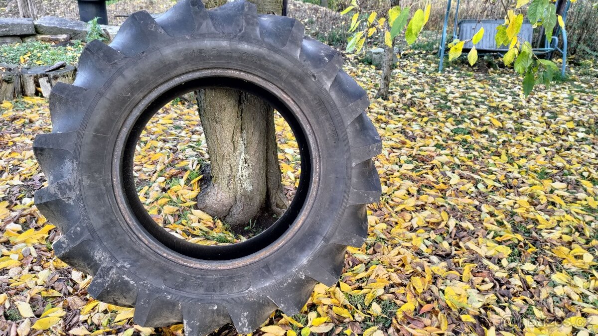 2x zadní traktorové pneu Mitas
