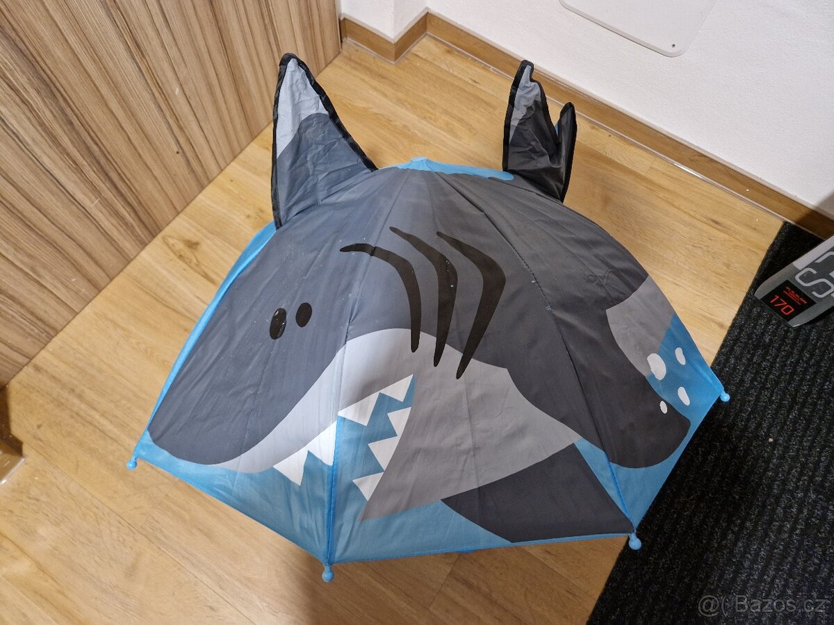 Dětský deštník žralok