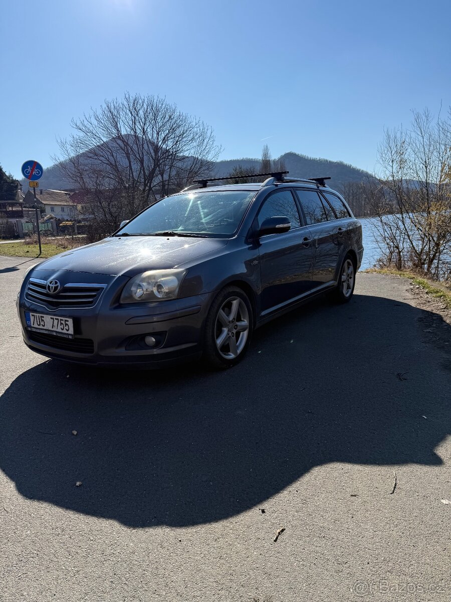 Prodám Toyota Avensis 2.2 D-CAT, 130 kW, r. 2007