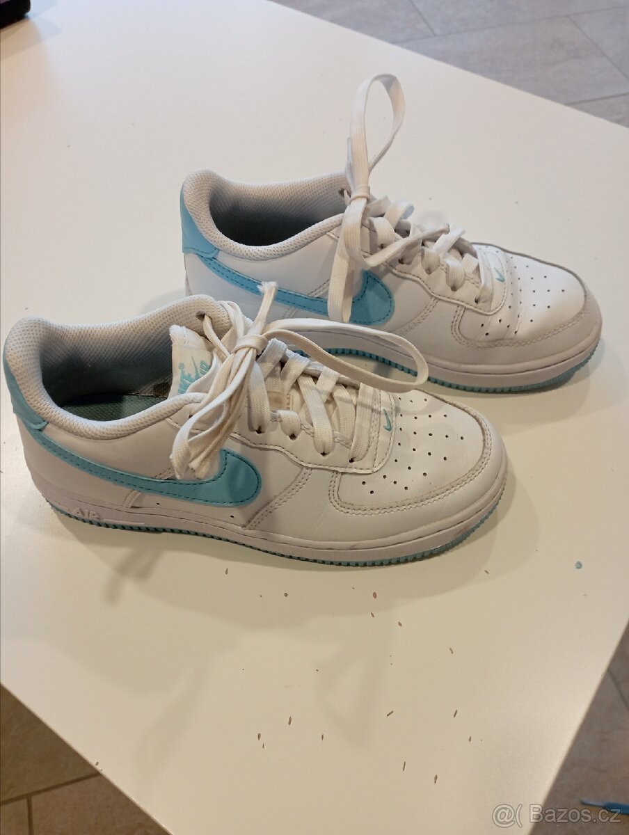 Nike