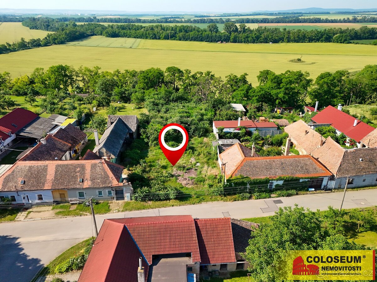 Hrádek u Znojma, pozemek pro bydlení, 1.206 m2, sítě - pozem