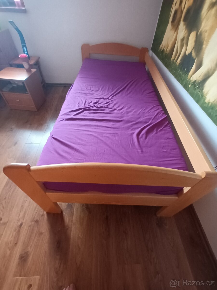 POSTEL VÁLENDA MASIV BUK