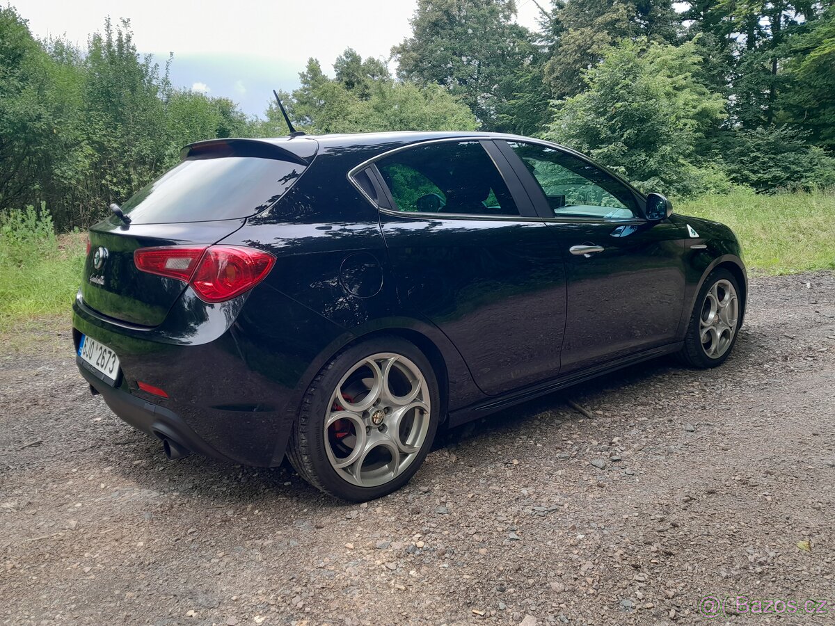 Alfa Romeo Giulietta QV manuál