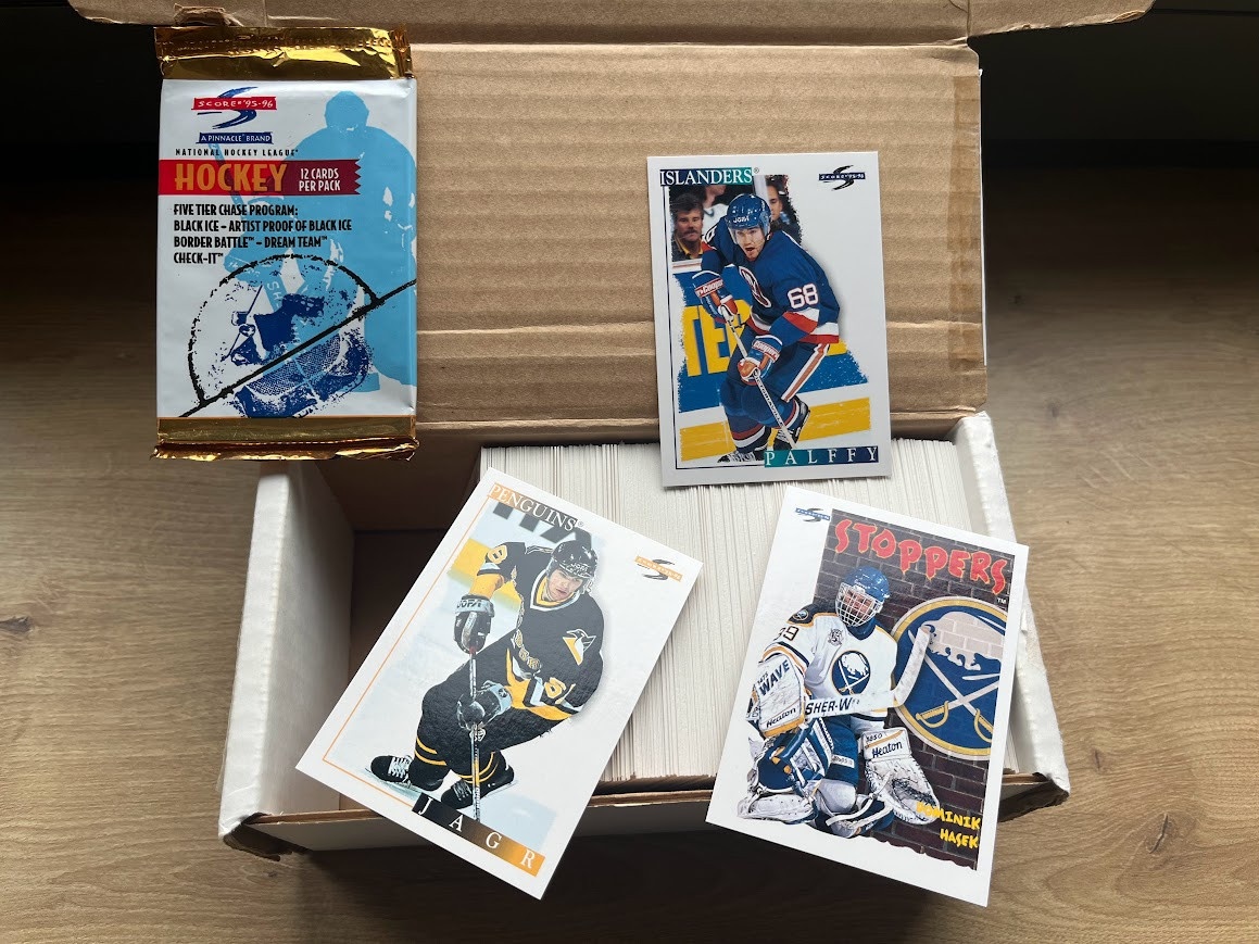 1995-96 Score 1-330 kompletní set